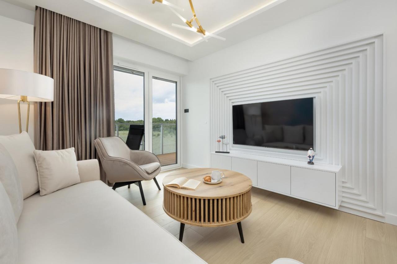 Polanki Aqua Apartment With Parking By Renters Prestige Kolobrzeg Exterior photo