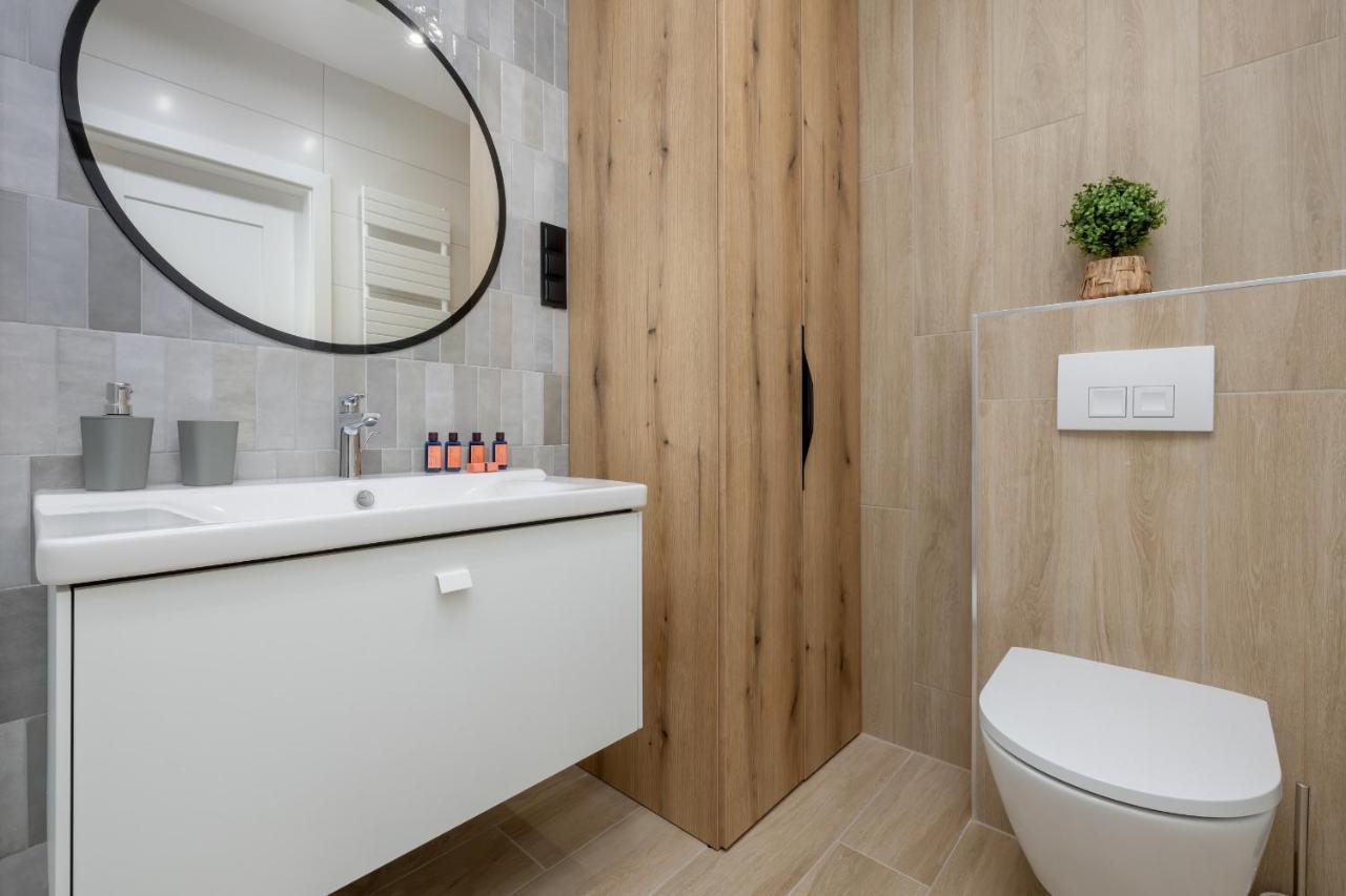 Polanki Aqua Apartment With Parking By Renters Prestige Kolobrzeg Exterior photo